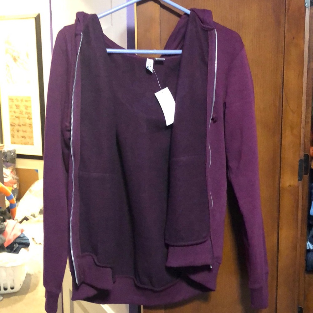 Hoodie ( NEVER WORN)